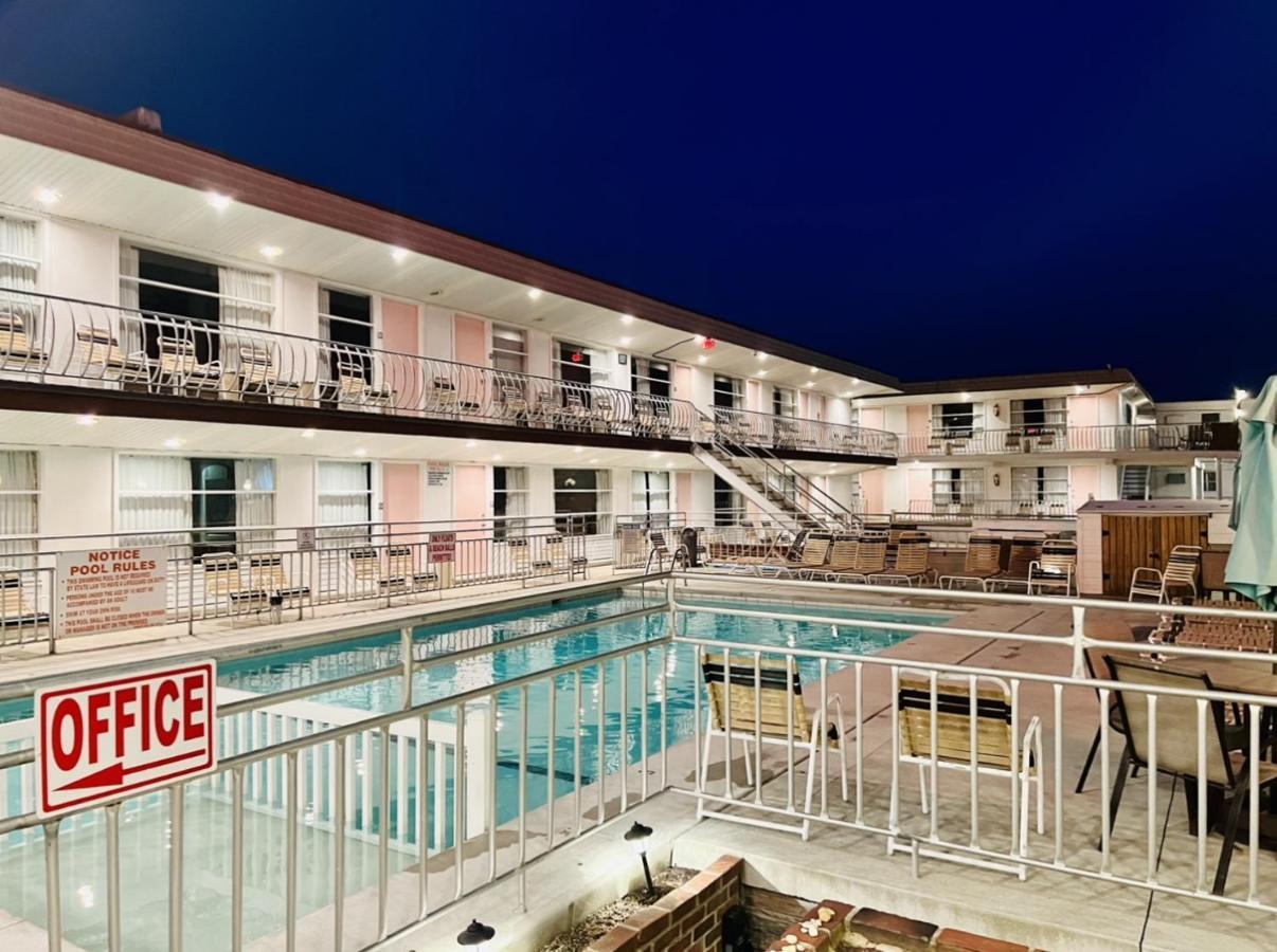 Ivanhoe Motel Норт Уайлдууд Екстериор снимка