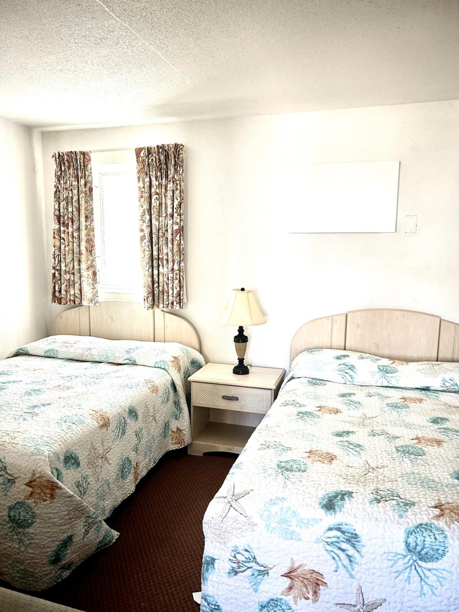 Ivanhoe Motel Норт Уайлдууд Екстериор снимка